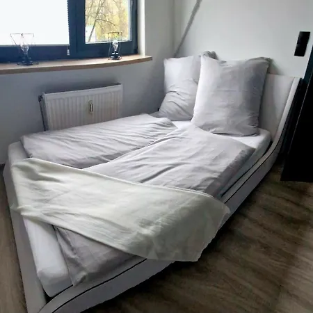 Apartment Schicke Und Moderne Naehe Messe *
