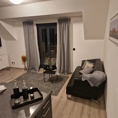 Schicke Und Moderne Naehe Messe Apartment Düsseldorf