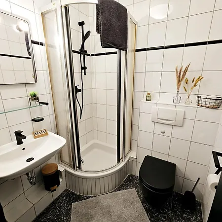 Schicke Und Moderne Naehe Messe Apartment *